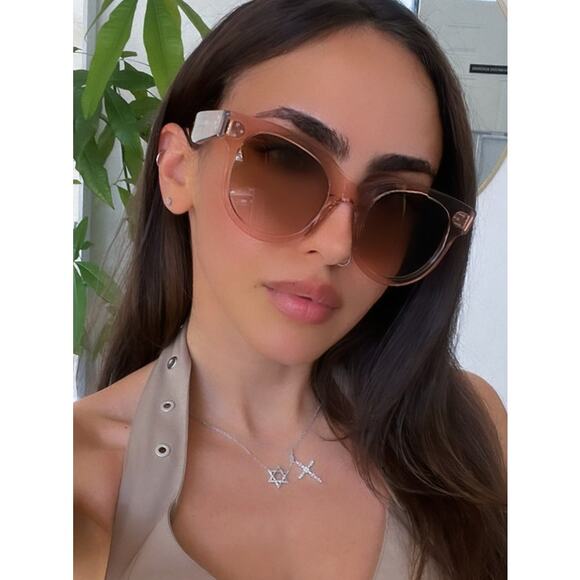 NEW Celine CL40182F Baby Audrey Sunglasses in Pink - Picture 2 of 9